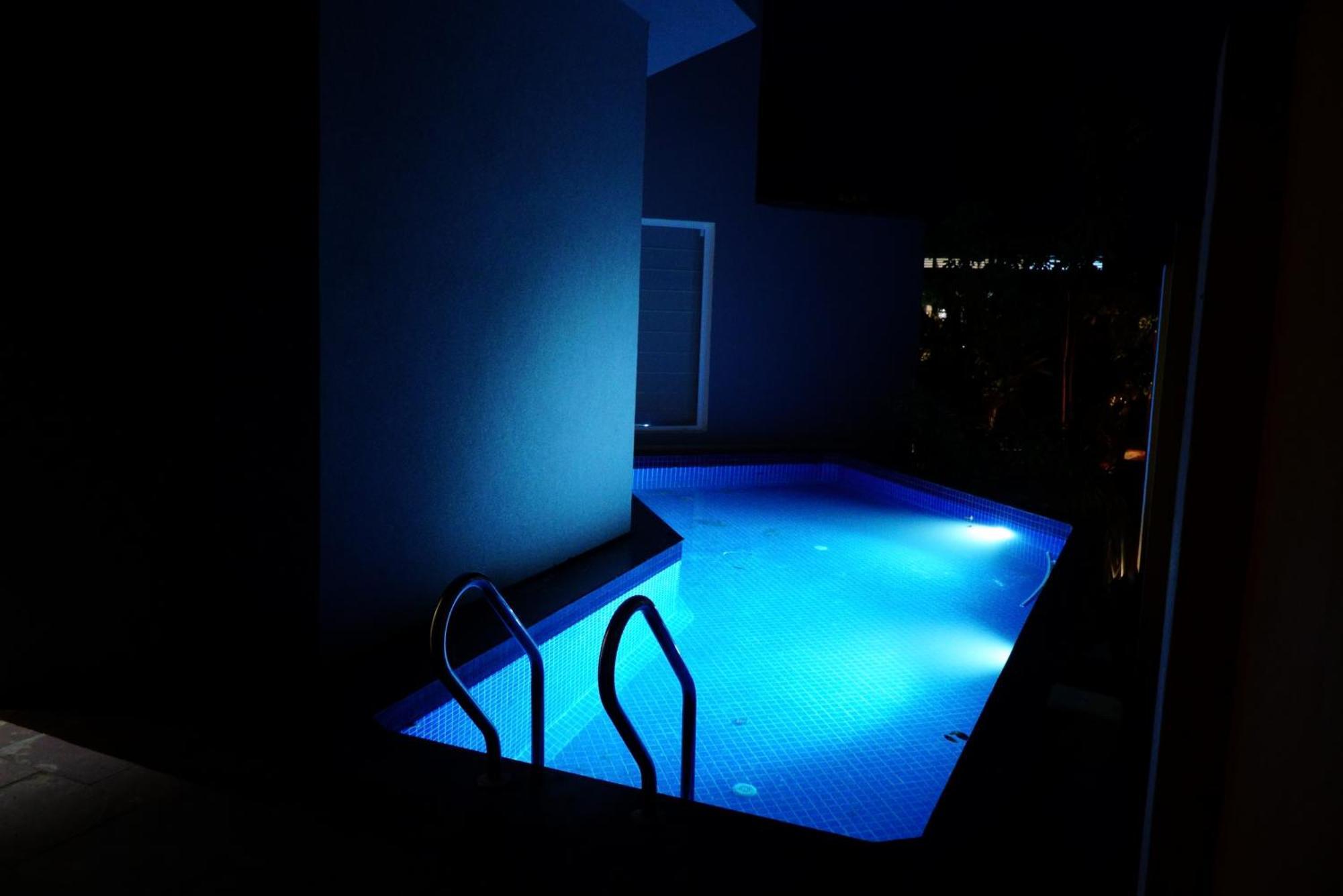 V Hotels And Resorts Chirala 외부 사진
